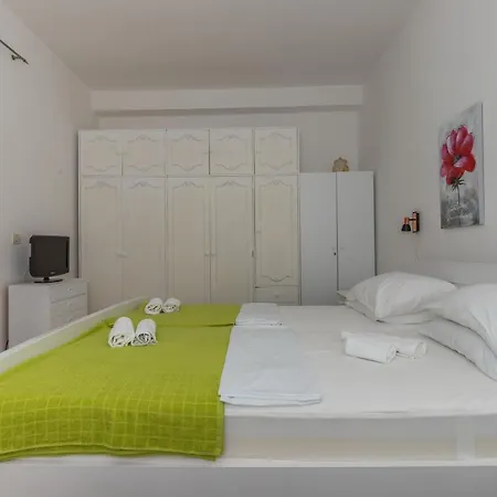 Luna Appartement *